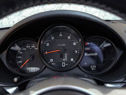 Used 2018 Porsche 718 Boxster image 20