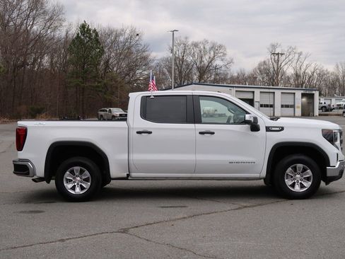 New 2026 GMC Sierra 1500 Pro w/ Pro Value Package image 3