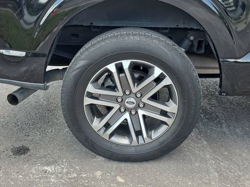 Used 2021 Ford F150 XL w/ STX Appearance Package RWD image 5