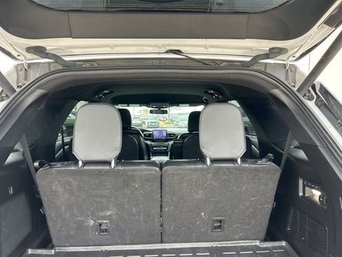 Used 2020 Ford Explorer Limited image 8