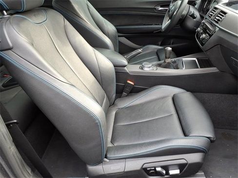 Used 2018 BMW M2 image 10