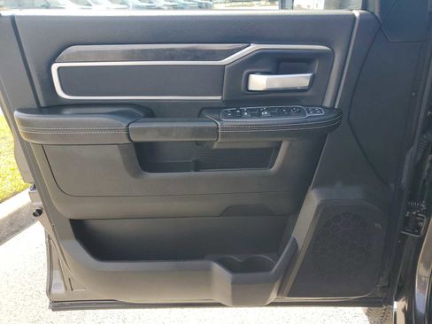 Used 2024 RAM 2500 Big Horn w/ Night Edition image 15