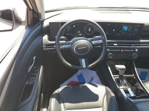 Certified 2025 Hyundai Tucson SEL AWD/4WD image 11