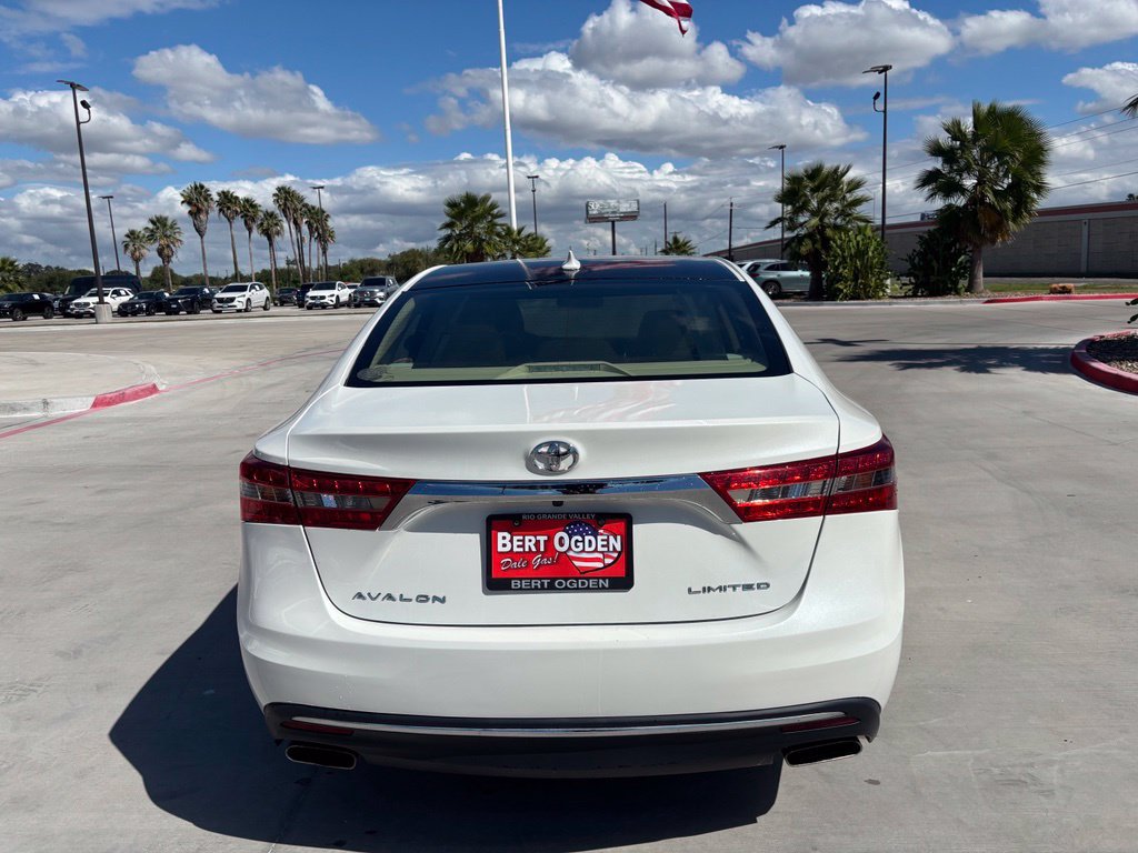 Used 2018 Toyota Avalon Limited FWD image 5