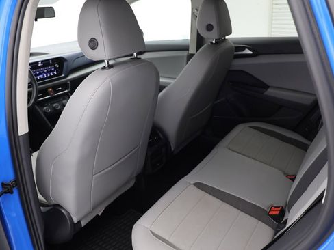 Used 2022 Volkswagen Taos SE image 12