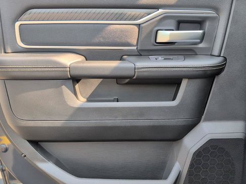 New 2026 RAM 2500 Big Horn AWD/4WD image 36