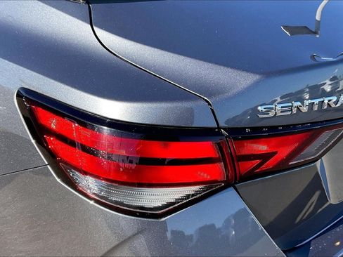 Used 2025 Nissan Sentra SV FWD image 26