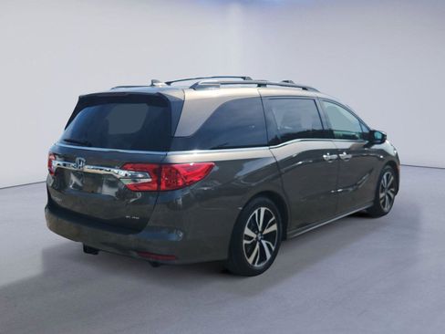 Used 2019 Honda Odyssey Elite image 3