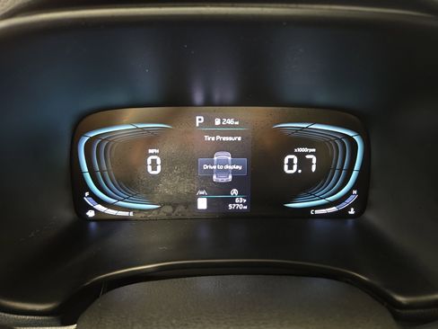 Used 2023 Kia Soul LX w/ LX Technology Package image 17