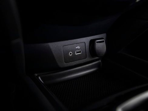 Used 2019 Nissan Rogue SV FWD image 31