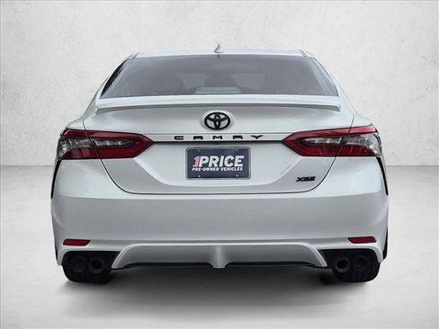 Used 2021 Toyota Camry XSE image 7