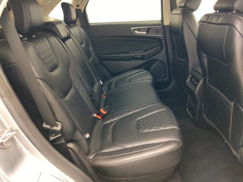 Used 2023 Ford Edge Titanium AWD/4WD image 19