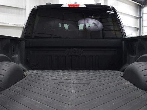 Used 2022 Ford F350 Lariat w/ Black Appearance Package AWD/4WD image 20
