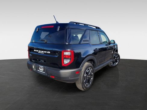 Used 2024 Ford Bronco Sport Outer Banks w/ Tech Package image 6