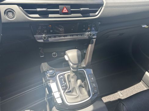 Used 2025 Kia Seltos EX w/ EX Sunroof Package image 22