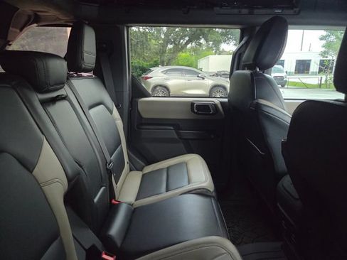 Used 2024 Ford Bronco Wildtrak AWD/4WD image 4