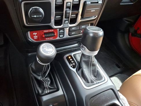 Used 2020 Jeep Gladiator Rubicon AWD/4WD image 19