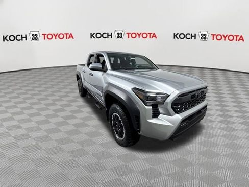New 2025 Toyota Tacoma TRD Off-Road image 2
