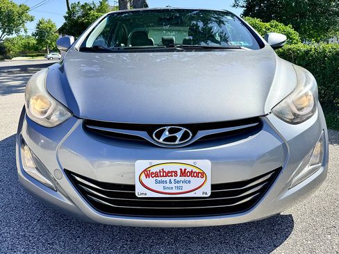 Used 2015 Hyundai Elantra Limited FWD image 9