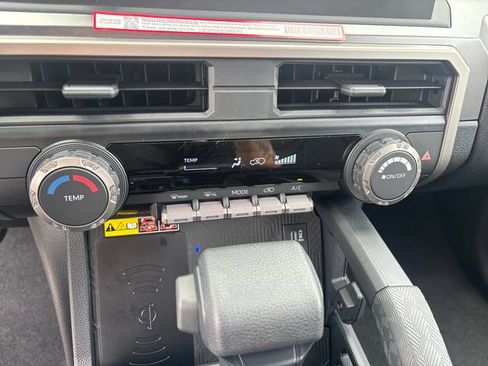 New 2026 Toyota 4Runner SR5 AWD/4WD image 23