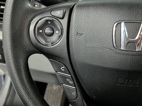 Used 2015 Honda Accord LX image 31