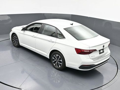 Used 2024 Volkswagen Jetta S image 36