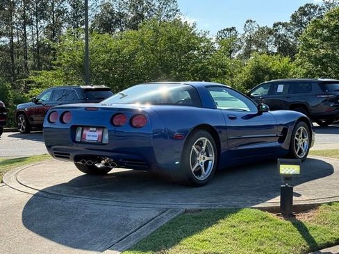 Used 2002 Chevrolet Corvette Coupe w/ Preferred Equipment Group2 RWD image 7