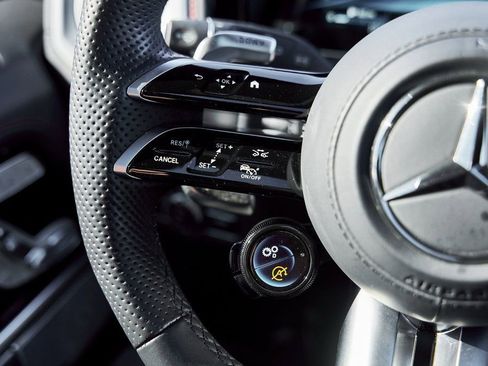 Used 2025 Mercedes-Benz G 63 AMG 4MATIC image 56