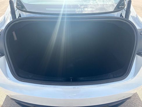 Used 2025 Tesla Model 3 Long Range RWD image 26