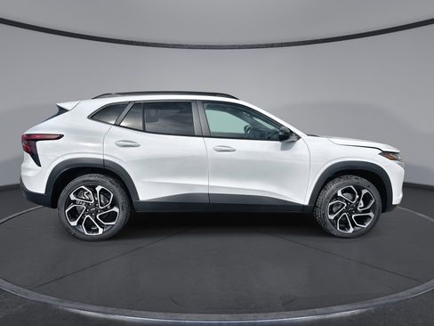 New 2026 Chevrolet Trax RS FWD image 15