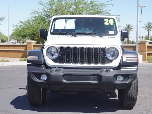 Used 2024 Jeep Wrangler Unlimited Sport AWD/4WD image 7
