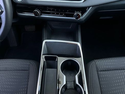 Used 2025 Chevrolet Equinox LT image 14