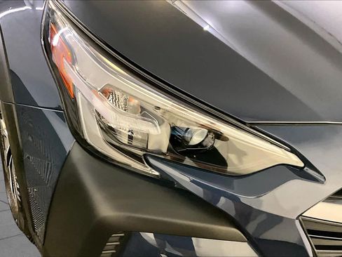 Used 2025 Subaru Outback Limited AWD/4WD image 26