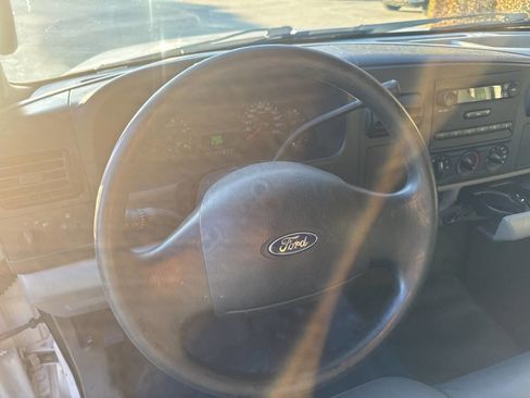 Used 2006 Ford F350 Lariat image 11