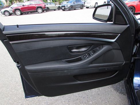 Used 2015 BMW 528i Sedan RWD image 9