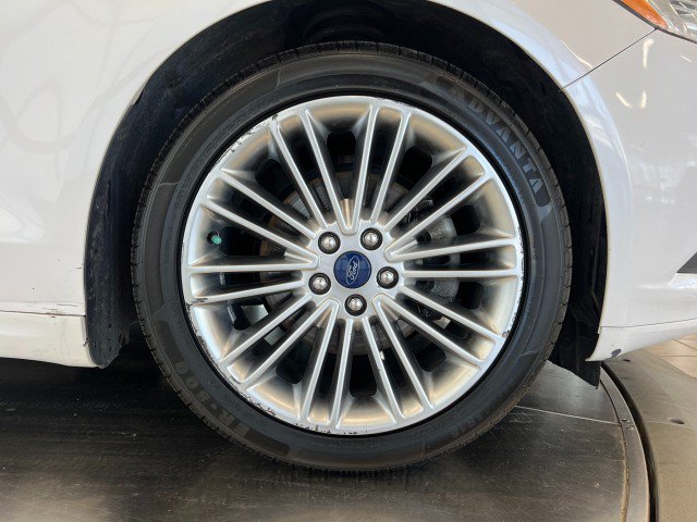 Used 2015 Ford Fusion SE w/ Equipment Group 202A FWD image 42