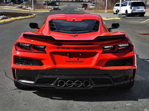 Used 2025 Chevrolet Corvette Z06 w/ Stealth Interior Trim Package image 11