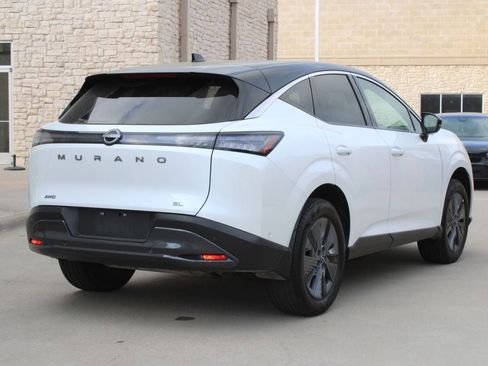 Used 2025 Nissan Murano SL image 3