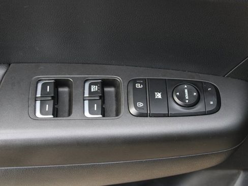 Used 2020 Kia Sportage LX image 10