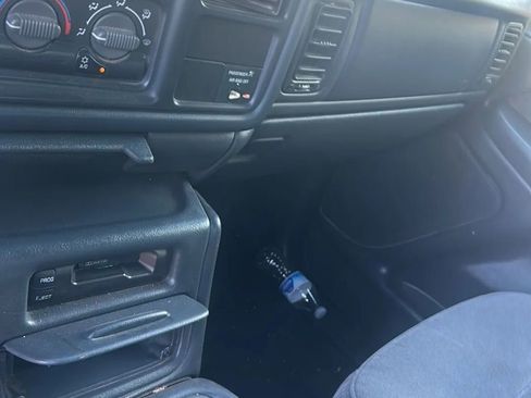 Used 2002 Chevrolet Silverado 1500 LS w/ Off-Road Pkg image 17