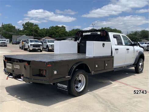 Used 2021 RAM 5500 4x4 Crew Cab image 2