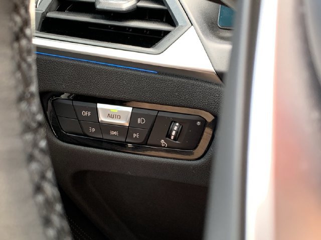 Used 2024 BMW 330i Sedan RWD image 15