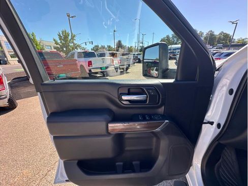 Used 2023 Chevrolet Silverado 2500 LT w/ Convenience Package AWD/4WD image 15