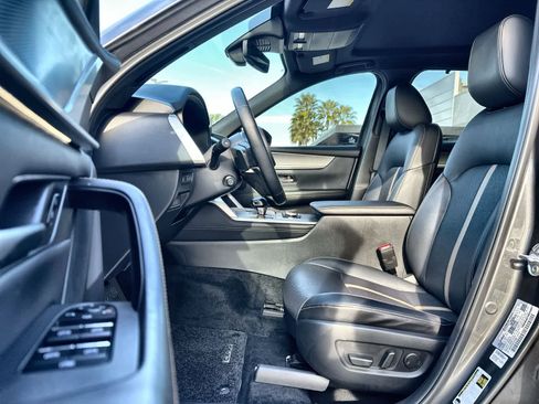 Used 2025 MAZDA CX-90 3.3 Turbo S w/ Premium Package image 2