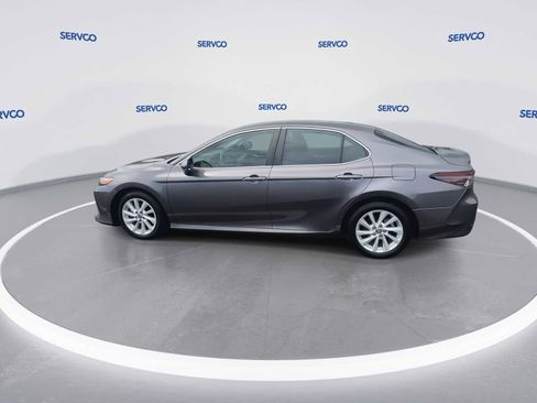 Used 2022 Toyota Camry LE FWD image 5