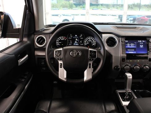 Used 2021 Toyota Tundra SR5 w/ SR5 Upgrade Package AWD/4WD image 21