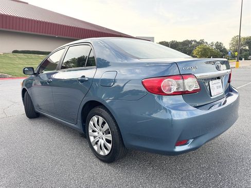 Used 2013 Toyota Corolla LE FWD image 44
