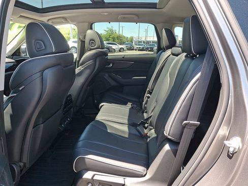Used 2023 Acura MDX SH-AWD w/ Advance Package image 10