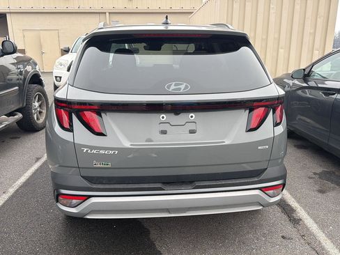 Certified 2025 Hyundai Tucson SEL image 4