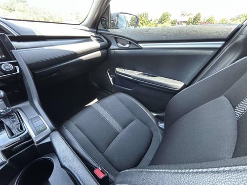 Used 2019 Honda Civic Sport image 14